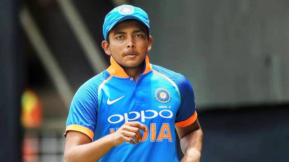 পৃথ্বী শ: কিউয়িদের বিরুদ্ধে তিনটি ওয়ানডে ম্যাচেই ওপেন করেছিলেন পৃথ্বী। শুরুটা ভাল করলেও বড় স্কোর করতে পারেননি তিনি। দক্ষিণ আফ্রিকার বিরুদ্ধে রোহিত শর্মাকে বিশ্রাম দেওয়া হয়েছে। সুযোগের সদ্ব্যবহার করতে হবে পৃথ্বীকে।