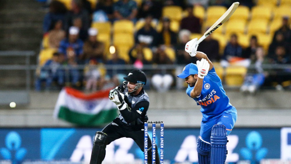 মণীশ পাণ্ডে: মিডল অর্ডারের শক্তি বাড়ানোর জন্য মণীশ পাণ্ডেকে দলে নেওয়া হয়েছে। দলের প্রয়োজনে মণীশ জ্বলে উঠতে পারেন। প্রোটিয়াদের বিরুদ্ধে তাঁর মারমুখী ব্যাটিং দলের কাজে আসবে।