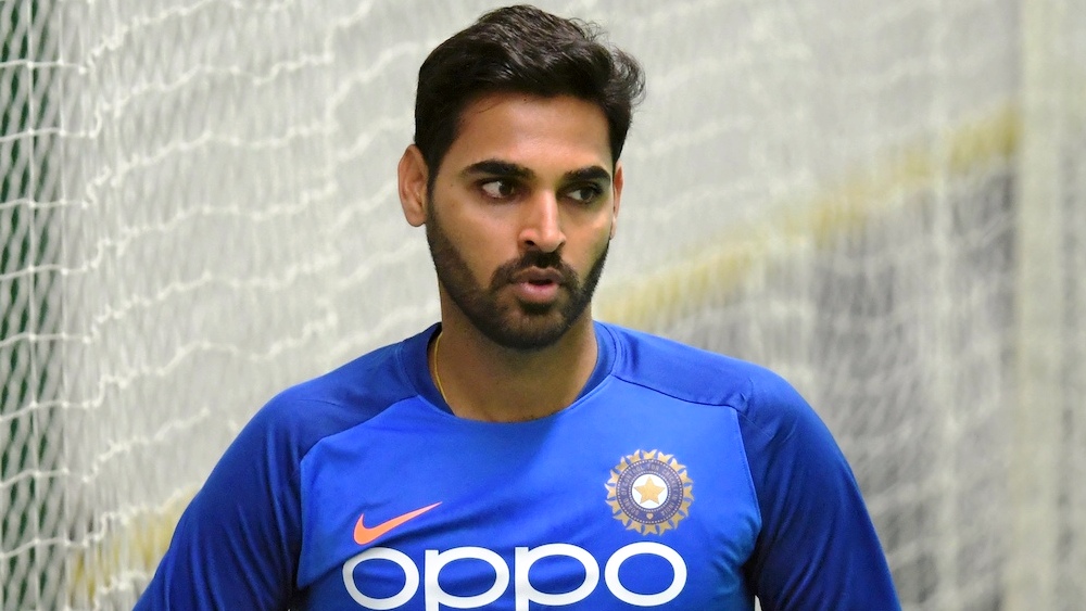 ভুবনেশ্বর কুমার: ওয়েস্ট ইন্ডিজের বিরুদ্ধে সিরিজে শেষ বার ওয়ানডে-তে খেলেছিলেন ভুবি। তার পরে চোটের জন্য ছিটকে যেতে হয় তাঁকে। এ বার পুরোদস্তুর ফিট হয়ে দক্ষিণ আফ্রিকার বিরুদ্ধে সিরিজে ফিরছেন ভুবি।