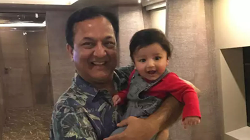 ২০০৮ সালে ২৬/১১ সন্ত্রাসবাদী হামলায় অশোক কপূরের মৃত্যু হয়। এর পর বোর্ড ডিরেক্টর কে হবেন তা নিয়ে অশোক কপূরের স্ত্রী এবং রাণা কপূরের মধ্যে দীর্ঘ আইনি যুদ্ধ চলেছিল।