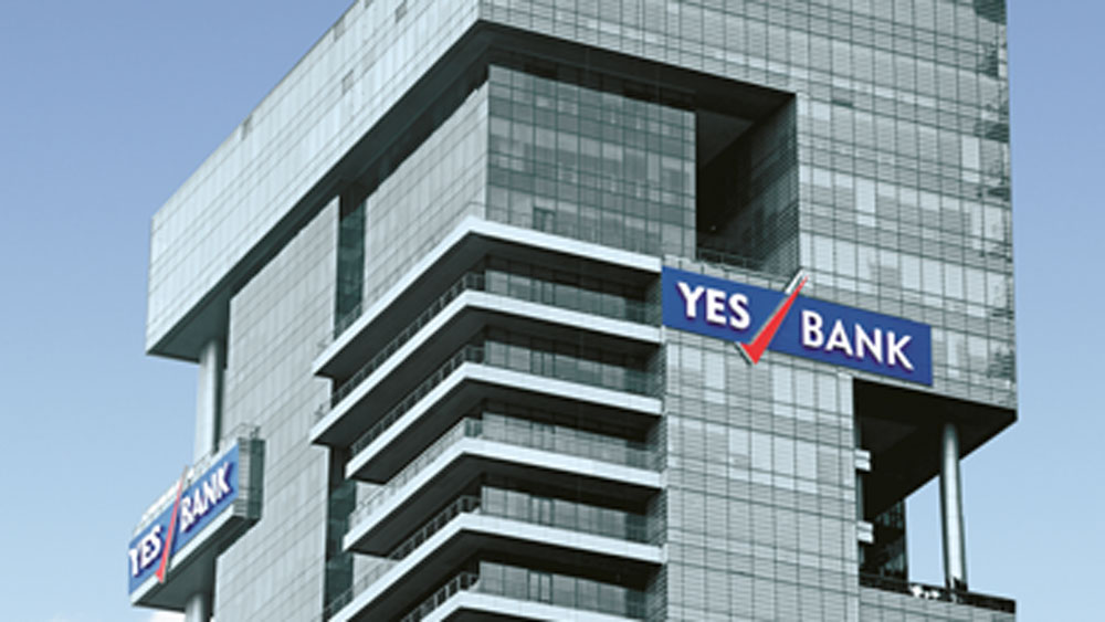 রাণা কপূরের তিন মেয়ে। রাধা, রাখি আর রোশনী। ২০১৮ সালে মুম্বইয়ে ১২৮ কোটি টাকার একটি বিলাসবহুল বাড়ি কেনেন রাণা কপূর। ঠিক মুকেশ অম্বানীর বাড়ির পাশেই তাঁর বাড়ি। যদিও এই বাড়ি তাঁর পরিবার কিনেছিল বলে জানান রাণা কপূর।