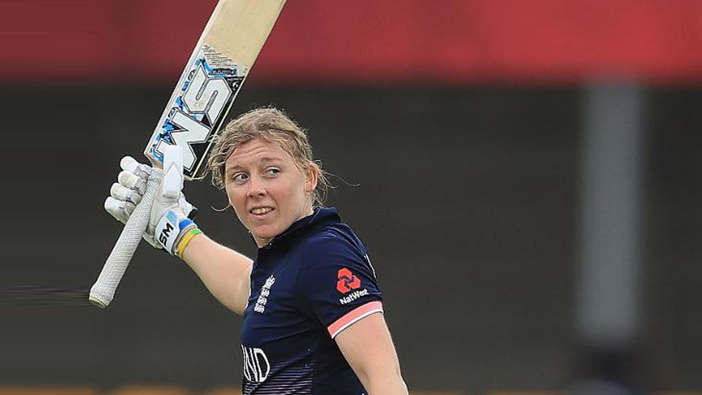 চারে ইংল্যান্ডেরই হিদার নাইট। ৬৪.৩৩ গড়ে তিনি করেছেন ১৯৩ রান। বৃষ্টির জন্য সেমিফাইনাল ভেস্তে যাওয়ায় তিনিও কম ম্যাচ পেয়েছেন।