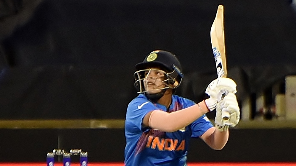 দ্বাদশ ব্যক্তিও অবশ্য এক জন ভারতীয়। তিনি ১৬ বছর বয়সি শেফালি ভার্মা। ১৫৮.২৫ স্ট্রাইক রেটে বিশ্বকাপে ১৬৩ রান করেছেন তিনি। ফাইনালে অবশ্য ব্যর্থ হন। ফেরেন মাত্র দুই রানে।