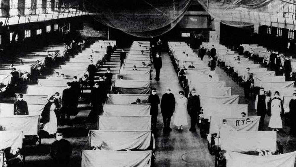 ১৯১৮ সালে সারা বিশ্বের ত্রাস হয়ে উঠেছিল স্প্যানিস ফ্লু। প্রচুর মানুষের মৃত্যু হয়েছিল এই সংক্রমণের জেরে। আলাস্কার তুন্দ্রায় বরফের তলার গণ কবর দেওয়া হয়েছিল মানুষদের। সেই জায়গা থেকেই স্প্যানিস ফ্লু ভাইরাসের জেনেটিক অংশ পেয়েছেন বিজ্ঞানীরা।