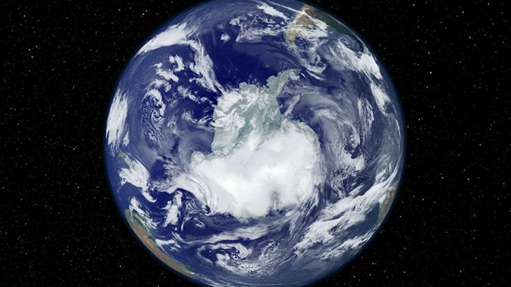 পৃথিবীর দুই প্রান্তে বছরের পর বছর ধরে যে বরফের আস্তরণ জমা হয়ে রয়েছে, তাপমাত্রা বাড়ার কারণে তা প্রতিদিনই গলতে শুরু করেছে। ফলে বরফ স্তূপের গভীরে চাপা পড়ে থাকা এই সমস্ত প্রাণঘাতী ভাইরাস-ব্যাক্টিরিয়াও ফের সক্রিয় হয়ে ওঠার আশঙ্কা করছেন বিজ্ঞানীরা।