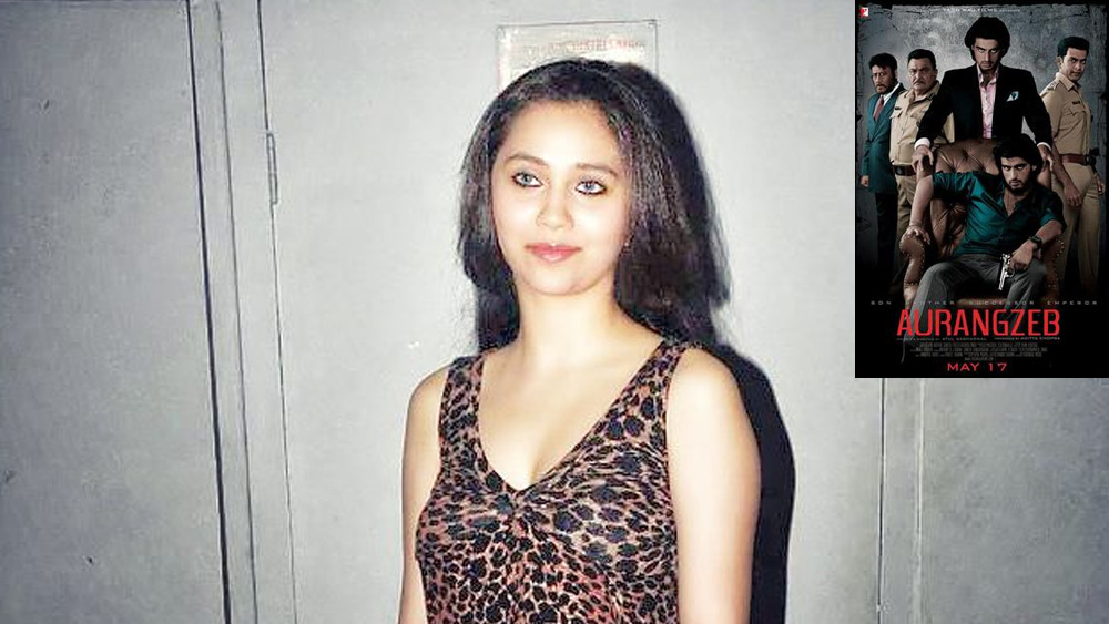 সলমার মেয়ে সাশা চেষ্টা করছেন বলিউডে পায়ের নীচে জমি মজবুত করার। ২০১৩ সালে তিনি প্রথম অভিনয় করেন ‘ঔরঙ্গজেব’ ছবিতে। যশরাজ ফিল্মসের ব্যানারে এই ছবিতে সাশার বিপরীতে নায়ক ছিলেন অর্জুন কপূর।