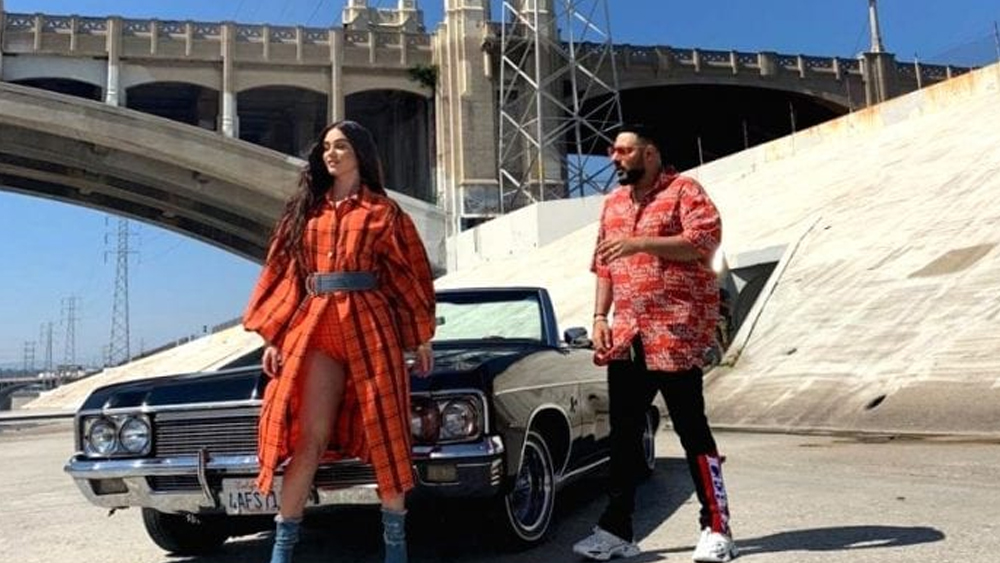 ২০১৯ সালে বাদশার গান ‘পাগল’ ইউটিউবে মুক্তির ২৪ ঘণ্টার মধ্যে ‘ভিউজ’ ছাপিয়ে যায় সাড়ে সাত কোটি। তবে এই নিয়ে দেখা দেয় বিতর্কও। অভিযোগ ওঠে, এই ভিউজ-এর সবটা আসল নয়। এরমধ্যে নকল ইউজারও আছে। তবে এই অভিযোগ অস্বীকার করেন বাদশা।