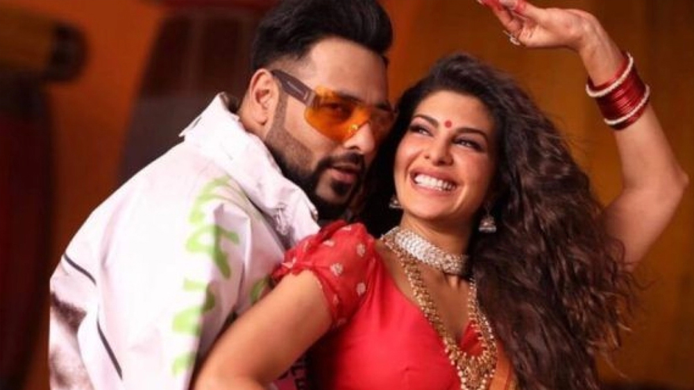 গত ২৫ মার্চ ইউটিউবে মুক্তি পায় বাদশার ‘গেন্দা ফুল’ গান। যেখানে নতুন আঙ্গিকে পেশ করা হয় গ্রামবাংলার ‘বড়লোকের বিটি লো, লম্বা লম্বা চুল’ লোকসঙ্গীতটিকে। এর পরই ভিউজ-এর পাশাপাশি বিতর্ক-সমালোচনারও ঝড় ওঠে সোশ্যাল মিডিয়ায়। অভিযোগ ওঠে, প্রকৃত গীতিকার ও সুরকার রতন কাহারকে উপেক্ষা করেছেন বাদশা।