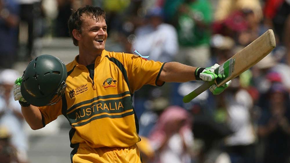 ওপেনিংয়ে আনোয়ারের সঙ্গী আরও এক জন বাঁ-হাতি ব্যাটসম্যান। অজি উইকেটকিপার ব্যাটসম্যান অ্যাডাম গিলক্রিস্ট পরিচিত এক দিনের ক্রিকেটে বিস্ফোরক ওপেনার হিসেবে। ৯৬ টেস্ট ও ২৮৭ একদিনের ম্যাচ খেলেছেন তিনি। করেছেন যথাক্রমে ৫৫৭০ ও ৯৬১৯ রান।