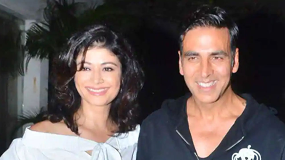 কিন্তু সকলকে ভুল প্রমাণ করে এই সম্পর্ক খুব বেশি দিন স্থায়ী হয়নি। কেন তাঁদের মধ্যে আচমকা বিভেদ তৈরি হল, তা নিয়ে তাঁরা কোনওদিন মুখও খোলেননি।