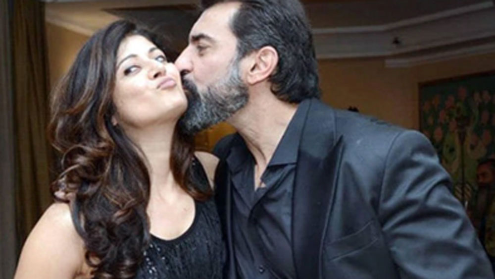 বিয়ের পর সংবাদমাধ্যমে পূজা বলেন, “বিয়েটা সেরেই ফেললাম। দুই পরিবার এক হয়ে আমাদের চার হাত এক করেছেন। আমাদের ভালবাসা যেন বলছিল, বিয়েতে আর দেরি কেন? তখনই মনে হল, নবাব সেই পুরুষ যাঁর জন্য এত দিন অপেক্ষায় ছিলাম। যখন তাঁকে পেয়েছি, তখন বিয়েটা সেরে ফেলাই ভাল।”