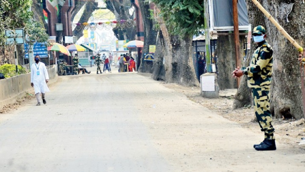 Coronavirus Lockdown: CM Mamata Banerjee demanded meeting on Border in Meeting with Pm Narendra Modi