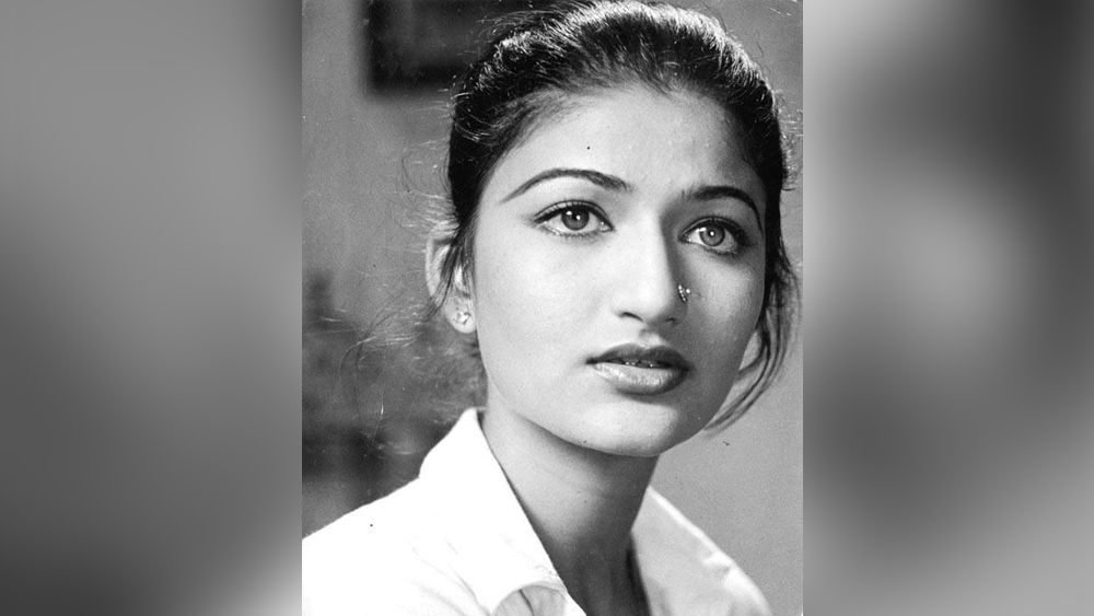 এই পরিস্থিতিতে সারিকা নাকি হতাশার জেরে আত্মঘাতীও হতে চেয়েছিলেন।