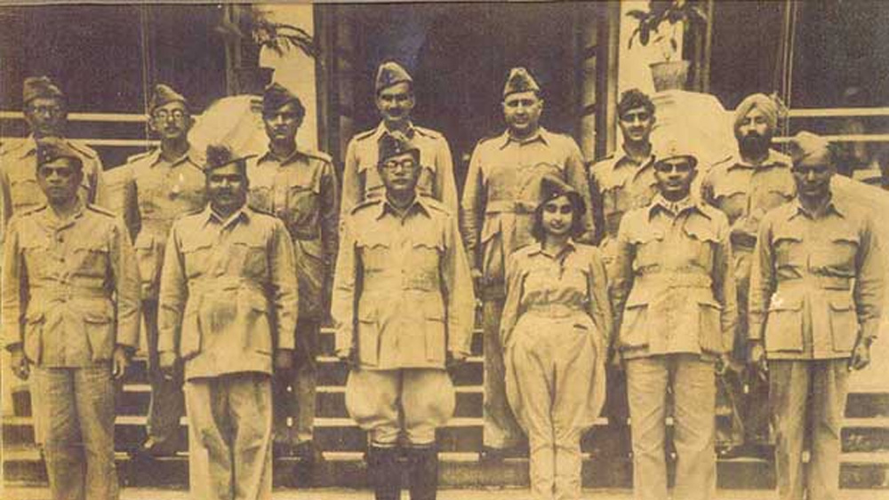 সুভাষচন্দ্র বসুর সামনে দাঁড়িয়ে দৃপ্তকণ্ঠে বলেছিলেন, ওই গয়না তাঁর বাবার নয়, বরং তাঁর নিজের। তাই তিনি স্বেচ্ছায় দেশের সেবায় গয়না দান করেছেন। আর ফিরিয়ে নেবেন না। তাঁর মানসিক দৃঢ়তাকে আর উপেক্ষা করতে পারেননি নেতাজি।