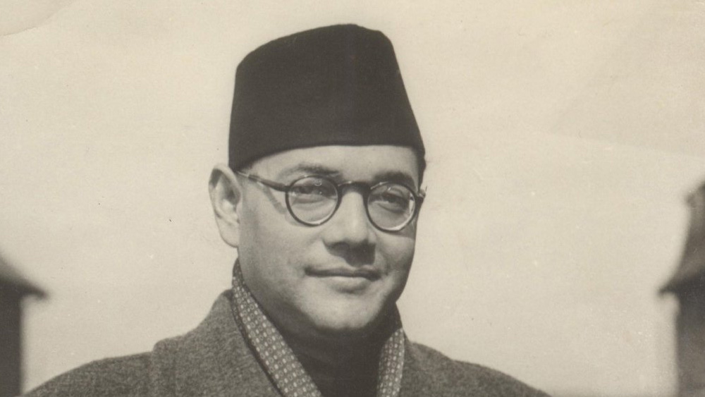 নেতাজি বলেন, ‘‘লক্ষ্মী আসেন, আবার চলেও যান। কিন্তু সরস্বতী একবার এলে আর যান না। তোমার মধ্যে মা সরস্বতীর জ্ঞান বিরাজ করছে। এখন থেকে আমি তোমার নাম দিলাম সরস্বতী।’’ তার পর থেকে তিনি পরিচিত হলেন সরস্বতী রাজামণি নামে। এবং পরবর্তী কালে তিনি পরিচিত হন সরস্বতী নামেই।