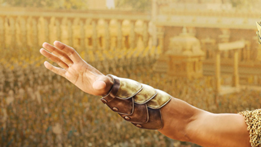 প্রকৃত পক্ষে দক্ষিণী সুপারস্টার হলেও ইনি বলিউডেও এখন সমান তালে জনপ্রিয়। এই নায়ক অনেকের হার্টথ্রব।