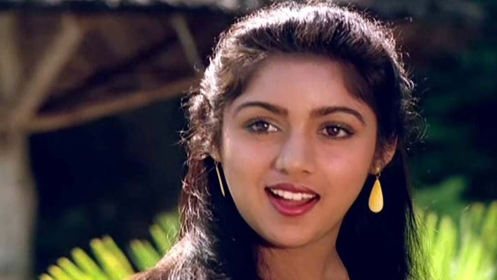 রেবতী ভেবেছিলেন সলমনের সঙ্গে বলিউড-যাত্রা শুরু হলে পরিচিতি পেতে সুবিধে হবে। কিন্তু তাঁর সেই চিন্তা সম্পূর্ণ ভুল প্রমাণিত হয়েছিল।