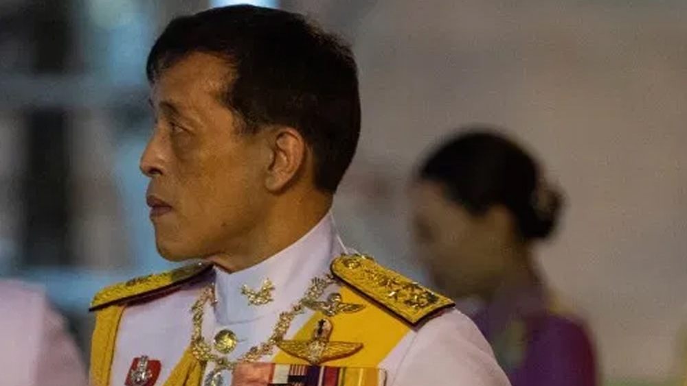 বিয়ের ১৩ বছর পরে ভেঙে যায় বাজিরালংকর্ণের তৃতীয় দাম্পত্য। বাজিরালংকর্ণের অভিযোগ ছিল, সুওয়াদির পরিবারের সদস্যরা দুর্নীতিতে জড়িত। ফলে তাঁদের কাছ থেকেও কেড়ে নেওয়া হয় প্রাপ্য রাজোচিত সুযোগসুবিধেও।