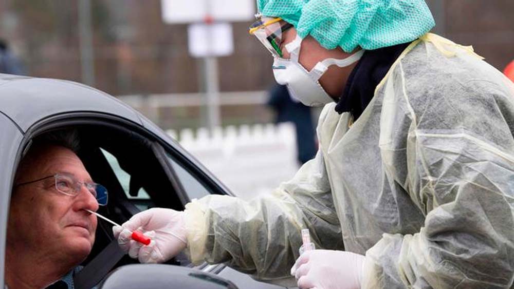 হু-এর বার্ষিক বাজেটের ৫.৬৮ শতাংশ দেয় জার্মানি। সারা বিশ্বে আমেরিকা, ব্রিটেন এবং জার্মানি, এই তিন দেশই হু-কে ৫ শতাংশের বেশি আর্থিক সাহায্য করে।