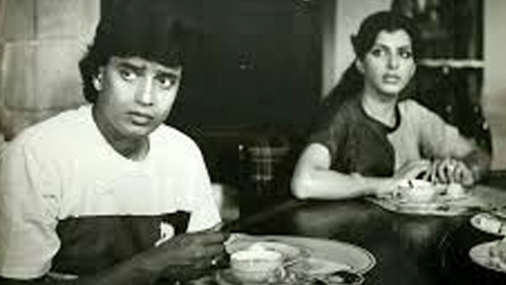 ফের ওই ফিল্মের শুটিং শুরু করার জন্য পরিচালক এ বার অন্য এক প্রযোজকের খোঁজ করতে থাকেন। স্থির হয় ববি কেন্ট এই ফিল্মের নতুন প্রযোজক হবেন।