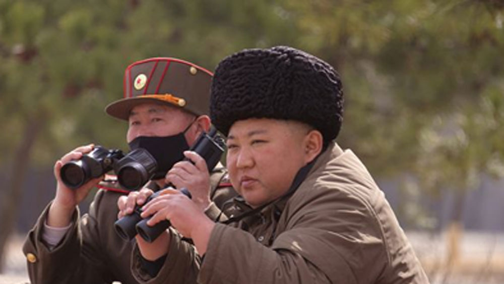 সে সমস্ত সরকারি কর্মচারীর পারফরম্যান্স ভাল নয়, দেশের যে সমস্ত মানুষ প্রশাসনের বিপক্ষে কথা বলেন, তাঁদের এবং তাঁদের সন্তানদেরও নাকি এই ক্যাম্পে ঠাঁই হয়। কেউ সরকার বিরোধী কোনও কাজ করলেও, তাঁকে এই ক্যাম্পে রাখা হয়।