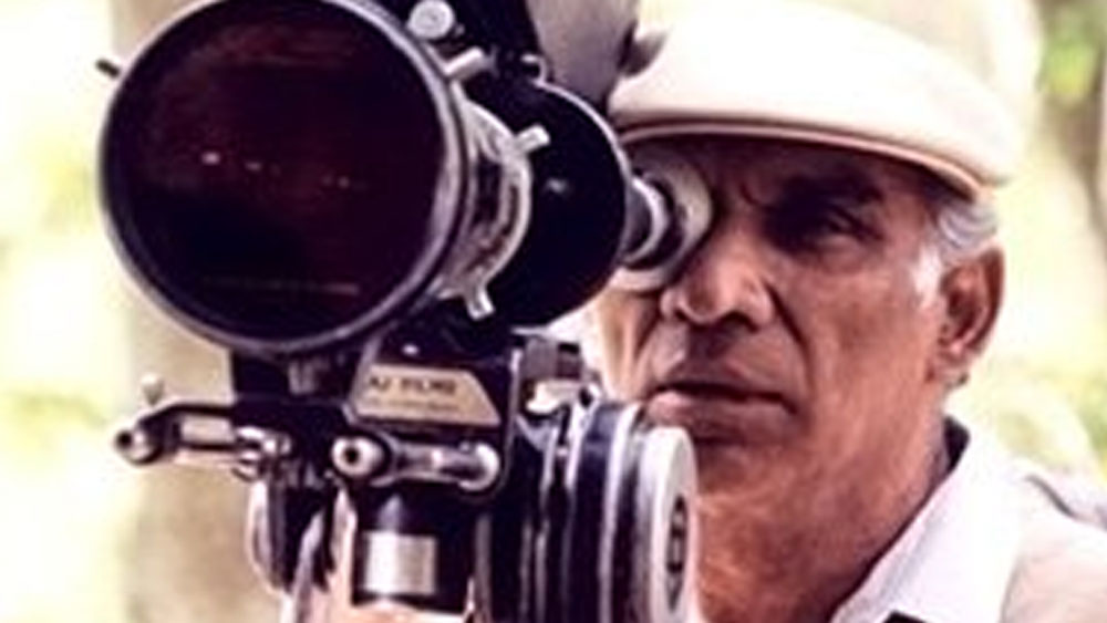 পাশাপাশি দর্শকরা কতটা এই ফিল্মকে গ্রহণ করবেন, সেটা নিয়েও উদ্বিগ্ন ছিলেন তিনি। অনেকের মতে, যশ চোপড়ার কাছে এই ফিল্মটা ছিল ‘সুইসাইড অ্যাটেম্পট’। ‘চাঁদনী’ ফিল্মটা সম্পূর্ণ নায়িকা নির্ভর। সে সময়ে যা একটু অদ্ভুতই ছিল।