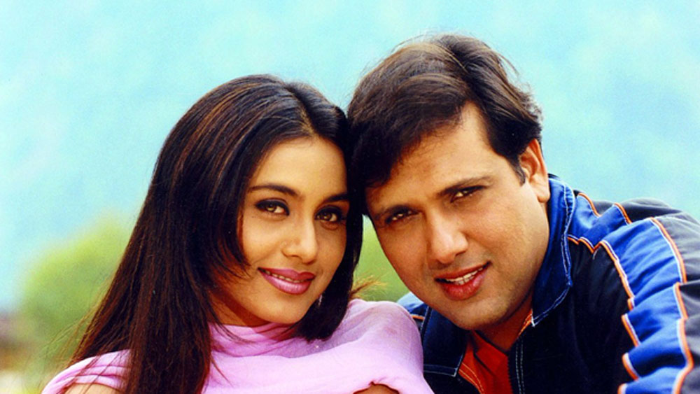 রানি তখন সবেমাত্র ইন্ডাস্ট্রিতে পা দিয়েছেন। আর গোবিন্দা ইতিমধ্যেই হিট অভিনেতা। শুটিং সেটে গোবিন্দার কৌতুকরস রানির মনে ধরে।