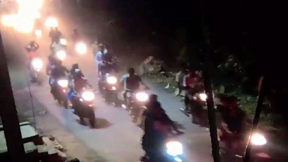 West Bengal Lockdown: miscreants create havoc as migrant workers struggling to survive