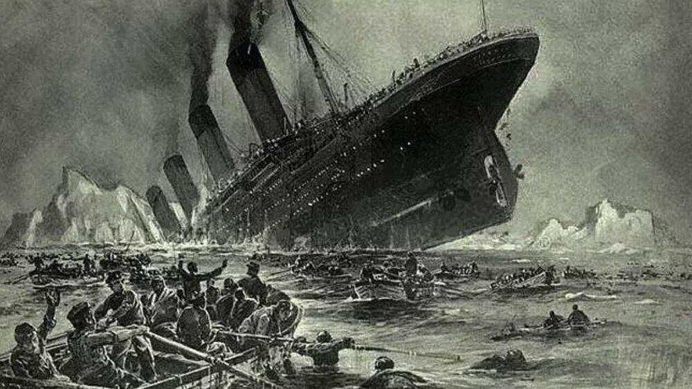 চার্লস যখন টাইটানিক থেকে ঝাঁপ দেন, তত ক্ষণে জাহাজটি মোচার খোলের মতো দু’টি অংশে ভেঙে গিয়েছে। একটি অংশ পুরোপুরি ডুবে গিয়েছে। বাকিটাও ডুবতে থাকা ছিল সময়ের অপেক্ষা মাত্র। সে সময় ডেকের রেলিংয়ের সর্বোচ্চ বিন্দু থেকে জলে ঝাঁপ দেন তিনি। তাঁর পরে আর কেউ ডুবন্ত জাহাজ থেকে প্রাণে বাঁচতে পারেননি।