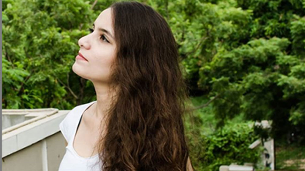 কিন্তু সব সময়ই ব্যবসার প্রতি তাঁর আগ্রহ ছিল। ছোটখাটো প্রচুর ব্যবসা করেছেন। দেড় বছর আগে চাকরি ছেড়ে নিজের ওয়েস্ট ম্যানেজমেন্ট কোম্পানি শুরু করেন।