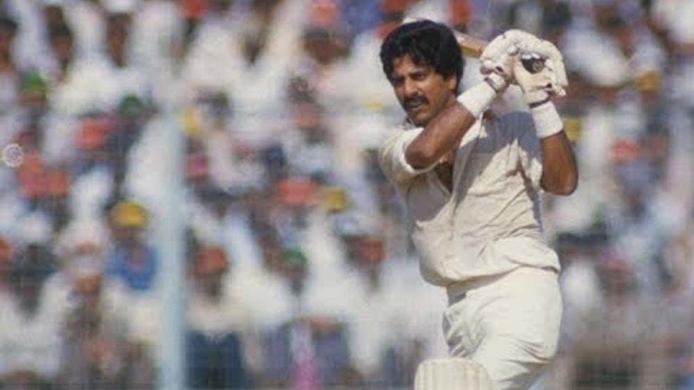 ওপেনার কৃষ্ণমাচারি শ্রীকান্ত আবার সময়ের চেয়ে ছিলেন এগিয়ে। আক্রমণাত্মক ওপেনার পরিচিত ছিলেন মারমার কাটকাট মেজাজের জন্য। আশির দশকে একশো স্ট্রাইক রেটে ব্যাট করতেন তিনি। তামিলনাডুর ‘চিকা’র জন্য নিশ্চিত ভাবেই ঝাঁপাত চেন্নাই সুপার কিংস।