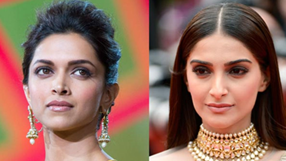 একটা সময় এমন ছিল, তাঁরা একে অপরের মুখ দর্শনও করতেন না। এমনকি ‘দীপিকা আগে ভাল ছিল, এখন খুব খারাপ হয়ে গিয়েছে’ প্রকাশ্যে সোনম কপূর এমন মন্তব্যও করেন।