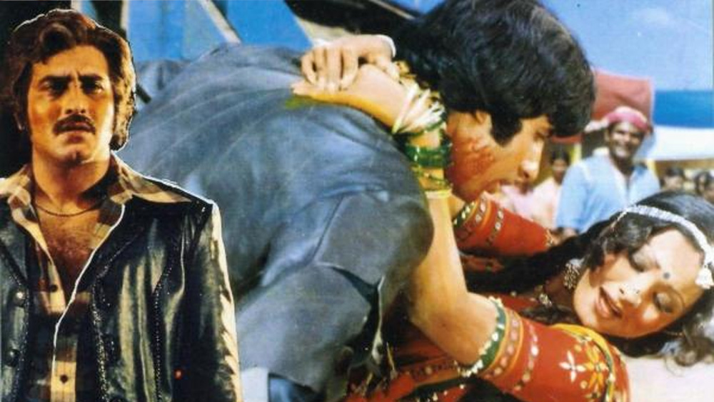 বক্সঅফিসে সুপারহিট হয় ‘খুন পসিনা’। ছবির সাফল্যের মূলধন ছিল অমিতাভ ও বিনোদের জোরালো অভিনয়। এই ছবি নিয়ে তিক্ততা অবশ্য বেশি দিন প্রভাব ফেলেনি অমিতাভ-বিনোদের ব্যক্তিগত সম্পর্কে। (ছবি: আর্কাইভ)