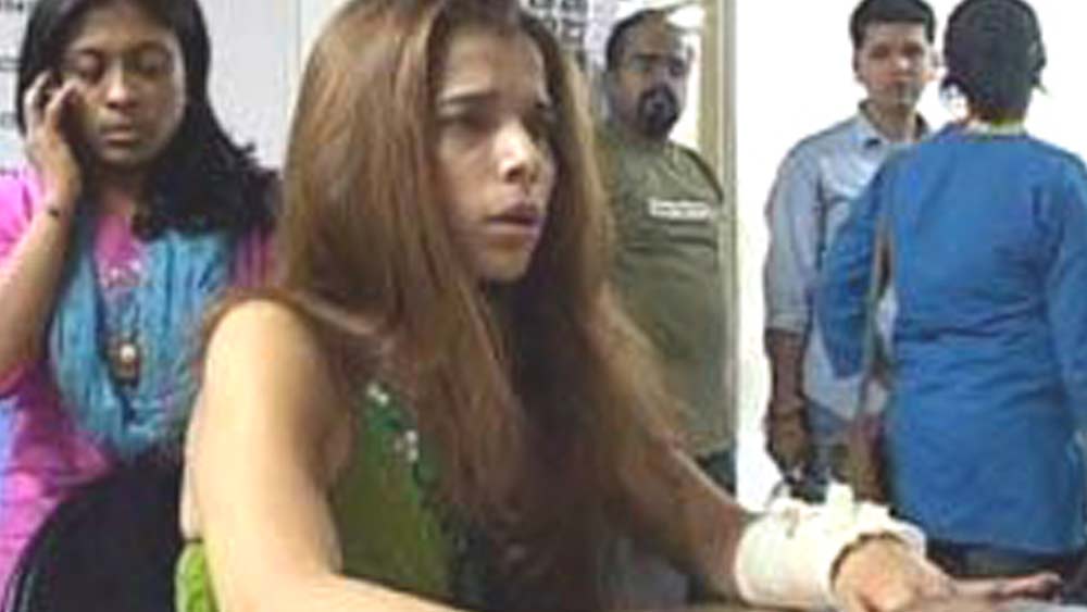 তিনি বলেছিলেন, “যখন তুমি কাউকে মন থেকে ভালবাস, তার প্রমাণ দেখানোর দরকার পড়ে না।