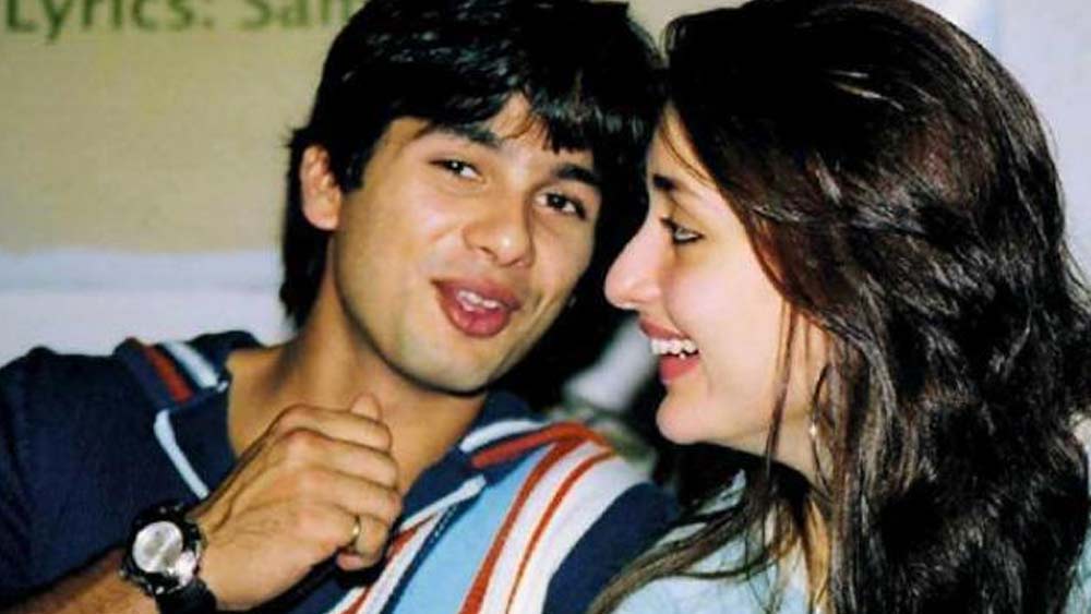 এর পরে করিনার জীবনে শুরু শাহিদ-অধ্যায়। দু’জনের আলাপ ২০০৪ সালে ‘ফিদা’ ছবির সেটে। সে সময় শাহিদের সদ্য বিচ্ছেদ হয়েছে তাঁর বান্ধবীর থেকে। করিনাকে ভুলতে হয়েছে হৃতিক রোশনকে। ফলে দু’জনের কাছাকাছি আসতে সময় লাগেনি। প্রথমে আপত্তি থাকলেও পরে করিনার মা ববিতাও সায় দিয়েছিলেন মেয়ের পছন্দে। ঘনিষ্ঠ মহলে করিনা এও জানিয়েছিলেন, তিনি শাহিদকে বিয়ে করবেন।