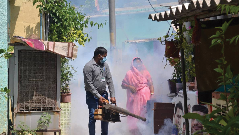 রাজস্থানের ঢোলপুর, উদয়পুর, পালি জেলা; তেলঙ্গনারা ভদ্রদি কোথাগুড়েম; কর্নাটকের চিত্রদুর্গ, দেবঙ্গারে, উদুপি এবং বেল্লারি জেলা; কেরলের ওয়ানাদ ও কোট্টায়াম; মহারাষ্ট্রের লাতুর, ওসমানাবাদ, হিঙ্গোলি, ওয়াসিম জেলাতেও কোনও নতুন করোনা সংক্রমণের খবর নেই গত ১৪ দিনে।