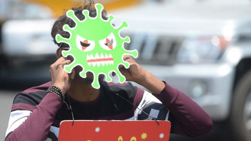 দেশের ছ’টি রাজ্য অবশ্য এই জেলাভিত্তিক ইতিবাচক ট্রেন্ডের বাইরে। এ গুলি হল দিল্লি, তামিলনাড়ু, হিমাচল প্রদেশ, চণ্ডীগড়, লাদাখ এবং আন্দামান ও নিকোবর দ্বীপপুঞ্জ। এই ছয় রাজ্যের যে সব জেলায় করোনা-সংক্রমণ ঘটেছে, তার সব গুলিতেই গত ১৪ দিনের মধ্যে কমবেশি নতুন সংক্রমণ ধরা পড়েছে।