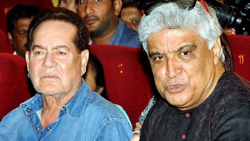 তার মধ্যে ২২টা ফিল্ম ছিল হিন্দিতে আর দুটো ছিল কন্নড়ে। তাঁরাই প্রথম স্ক্রিপ্ট রাইটার, যাঁরা বলিউডে নিজেদের আলাদা পরিচিতি তৈরি করতে পেরেছিলেন।