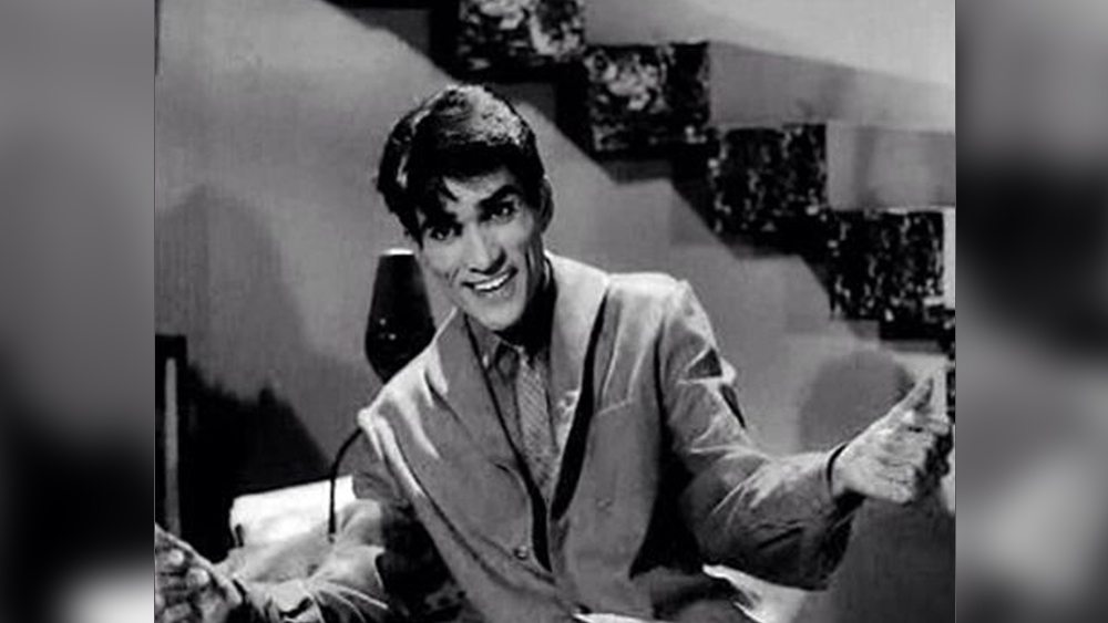 বলিউডের তথাকথিত নায়কসুলভ চেহারা তাঁর ছিল না। ম্যাকমোহন তাই খলনায়ক হিসেবেই নিজের জায়গা খুঁজে নেন ইন্ডাস্ট্রিতে। সে কাজও খুব সহজ ছিল না। প্রাণ, আমজাদ খান, প্রেম চোপড়ার মতো বলিষ্ঠ অভিনেতাদের সঙ্গে তাঁকে পাল্লা দিতে হয়েছিল।