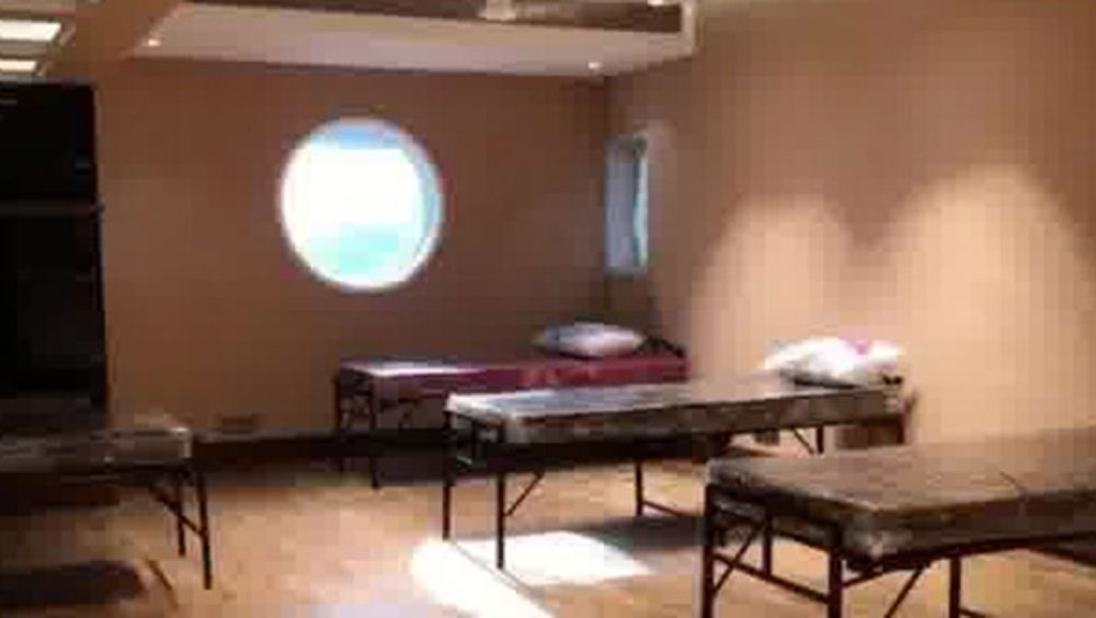 এখনও পর্যন্ত ২২টি বেডের ব্যবস্থা করা গিয়েছে। আস্তে আস্তে তা আরও বাড়ানো হতে পারে। গৌরী খান পোস্টের ক্যাপশনে লিখেছেন, ‘কোভিড ১৯-র বিরুদ্ধে আমরা সকলে একসঙ্গে লড়ব’।