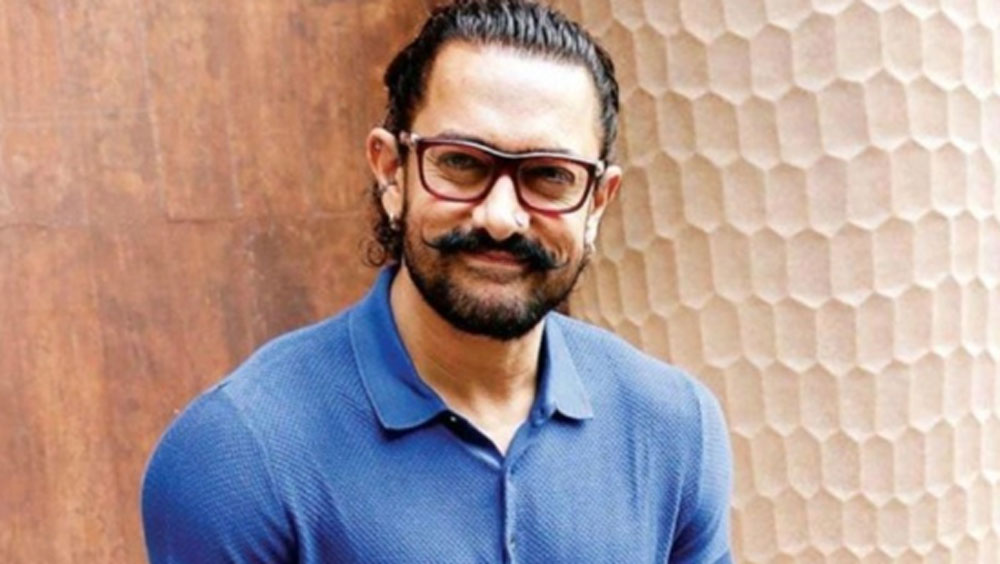 সাহায্যে এগিয়ে এসেছেন আমির খানও। প্রধানমন্ত্রী ও মুখ্যমন্ত্রী ত্রাণ তহবিলে তিনি অর্থ সাহায্য করেছেন।