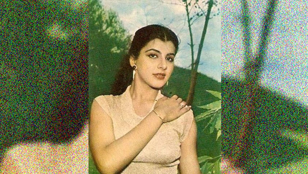 বিয়ের পরও অভিনয় চালিয়ে গিয়েছেন তিনি। বিয়ের পর ‘ইনসানিয়ত কে দুশমন’, ‘হাওয়ালত’, ‘সত্যমেব জয়তে’, ‘হিরাসত’, ‘ইনসাফ কি পুকার’, ‘পাপ কো জ্বালা কর রাখ কর দুঙ্গা’, ‘নফরত কি আঁধি’, ‘ঘর কি ইজ্জত’-এর মতো প্রচুর ছবিতে অভিনয় করেছেন।