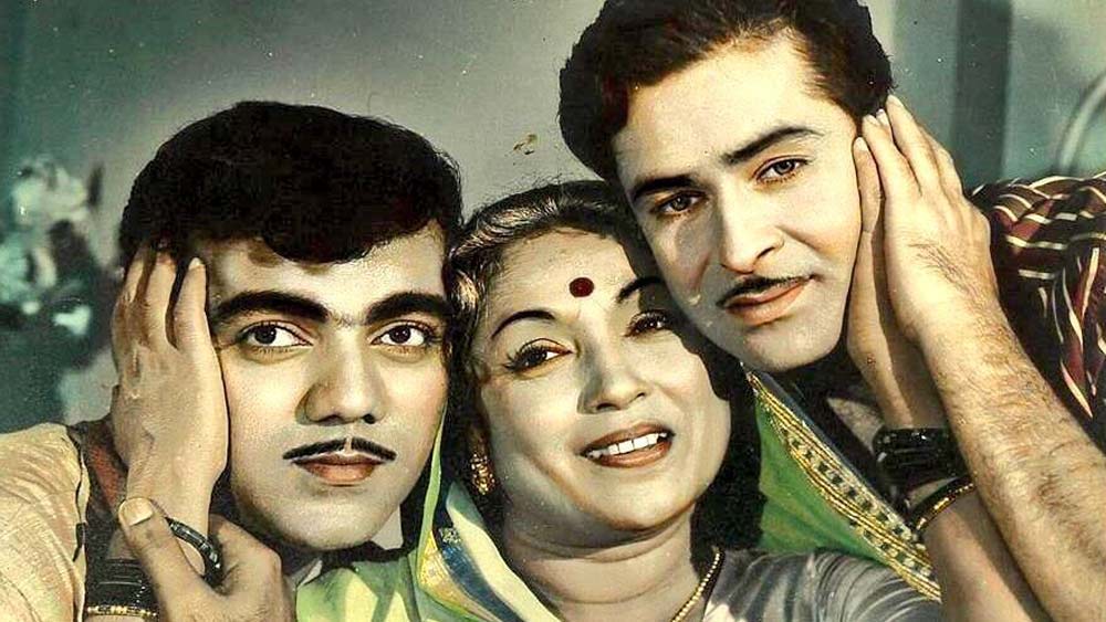 তাঁর ফিল্মোগ্রাফিতে উল্লেখযোগ্য হল ‘শ্রী ৪২০’, ‘সুজাতা’, ‘হাম দোনো’, ‘সেহরা’, ‘প্রফেসর’, ‘ফুল অউর পাত্থর’, ‘মেরি ভাবি’, ‘তপস্যা’, ‘মঞ্জিল’, ‘ঘর সংসার’, ‘বহুরানি’, ‘পুষ্পাঞ্জলি’, ‘উত্তর দক্ষিণ’-এর মতো ছবি।