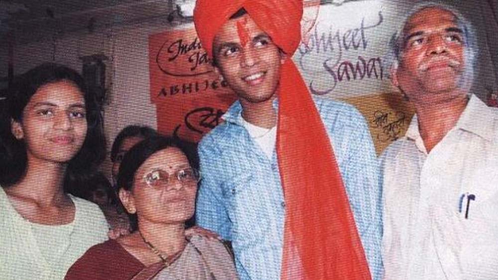 ২০০৭ সালে দ্বিতীয় অ্যালবাম ‘জুনুন’-এও নিজের জনপ্রিয়তা ধরে রেখেছিলেন অভিজিৎ।