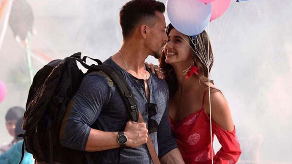 শোনা যায়, তাঁরা দু’জনে নাকি দু’জনের প্রেমে এতটাই মশগুল হয়েছিলেন যে, সব সময়ই একে অপরের প্রশংসা করতেন।