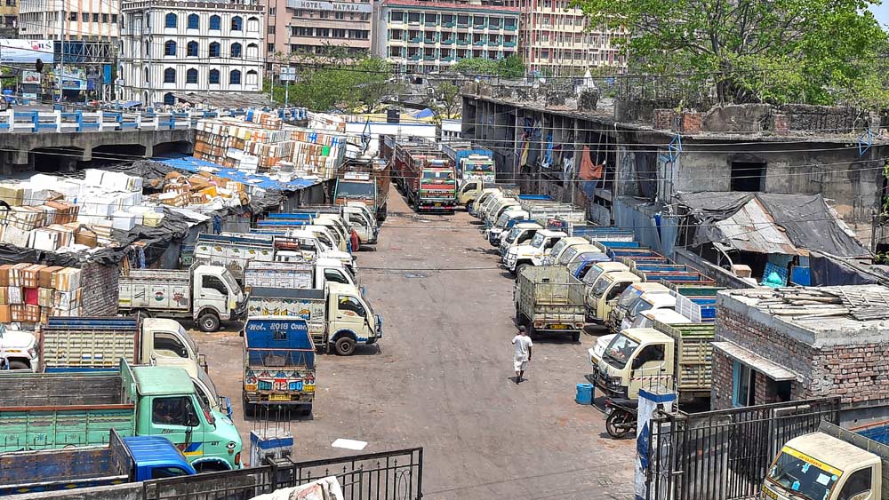 ৪১ নম্বর ওয়ার্ডের ক্যারি রোড, ৫৯ নম্বর ওয়ার্ডের কাশি মণ্ডল লেন, ঘুসুড়ি, ৬০ নম্বর ওয়ার্ডের গিরিশ ঘোষ রোড ঘুসুড়ি এবং ৪ নম্বর ওয়ার্ডের ভট্টনগর এই তালিকায় রয়েছে।