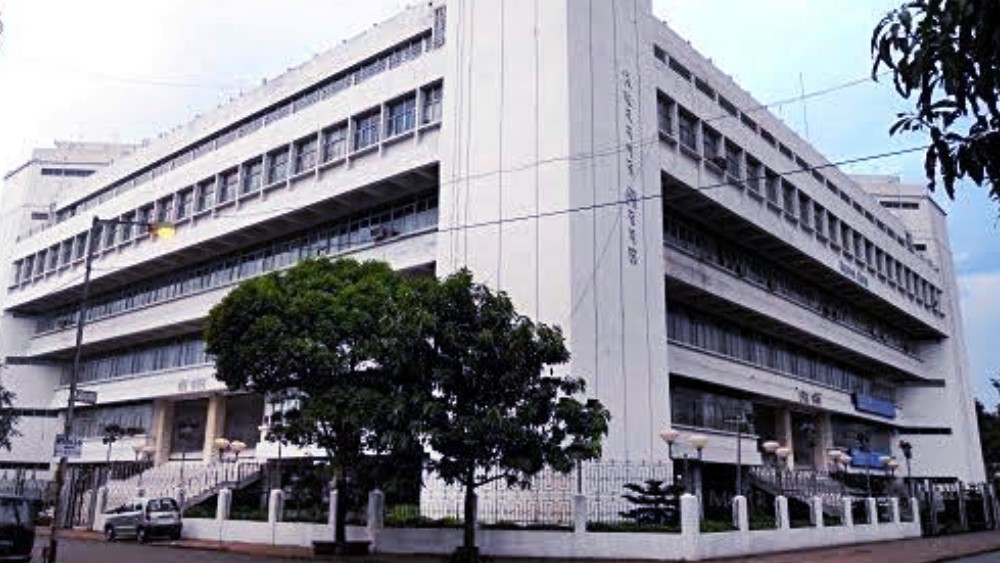 বিধাননগর পুরসভা:  ৩ নম্বর ওয়ার্ডের অ্যাপোলো নার্সিং হোম, গোপালপুর, বটতলা, নারায়ণপুর, ৯ নম্বর ওয়ার্ডের মনশিবতলা, দেবালয় অ্যাপার্টমেন্ট, রঘুনাথপুর, ৬ নম্বর ওয়ার্ডের নিশিকানন, তেঘরিয়া, ঢালিপাড়া, চিনার পার্ক, চার্নক হাসপাতাল তেঘরিয়া, শীতলা মন্দির, ৭ নম্বর ওয়ার্ডের কৈখালি মন্ডলগান্তি, হলদিরাম, তেঘরিয়া সেকেন্ড লেন, ১১ নম্বর ওয়ার্ডের তেঘরিয়া সেকেন্ড লেন (তরুণ সংঘ ক্লাবের নিকট), ৩২ নম্বর ওয়ার্ডের করুণাময়ী, সল্টলেক, ৩৩ নম্বর ওয়ার্ডের এফডি ব্লক, সল্টলেক, ১৯৭, জিসি ব্লক সল্টলেক, ৪১ নম্বর ওয়ার্ডের এডি ব্লক, সল্টলেক, কলকাতা ৯১