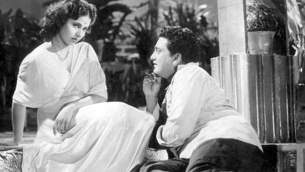 ‘আলবেলা’-র পরের অংশ হিসেবে অনেক আশা করে বানিয়েছিলেন ‘ঝামেলা’ এবং ‘লাবেলা’। দুটি ছবিই বক্স অফিসে মুখ থুবড়ে পড়ে।