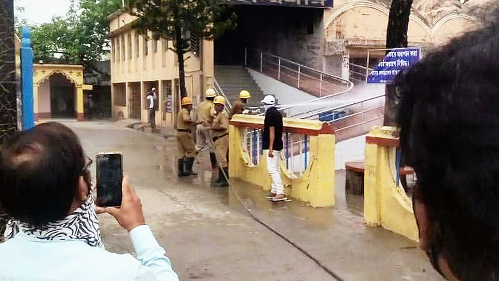 Coronavirus in West Bengal: People suffers from rumor spread regarding death due to COVID-19