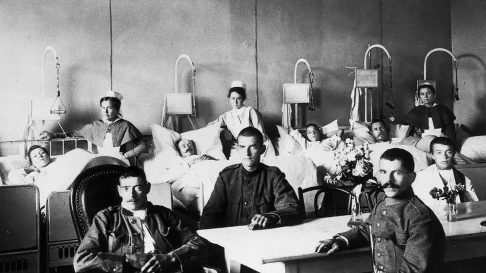 এই রোগে কেউ আক্রান্ত হয়েছেন, সেটা বোঝার আগেই তাঁর মৃত্যু হত, এতটাই ভয়াবহ ছিল এই সংক্রমণ। বিষয়টা অনেকটা এরকম ছিল, কোনও ব্যক্তি হয়তো ঘুম থেকে উঠে নিজেকে বেশ দুর্বল মনে হচ্ছিল।